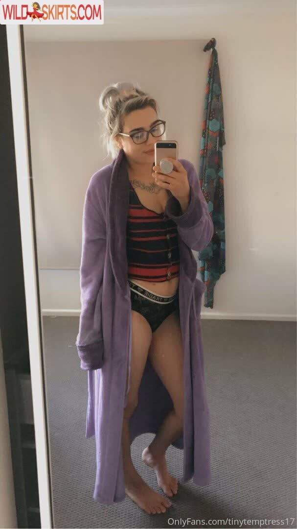 tinytemptress17 / huntress_gt / tinytemptress17 nude OnlyFans, Instagram leaked photo #52