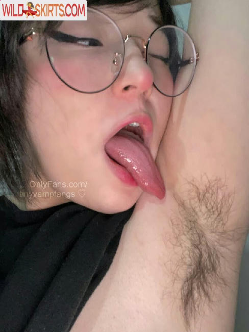 tinyvampfangs / tinyvampfangs / vampfangsofficial nude OnlyFans, Instagram leaked photo #147