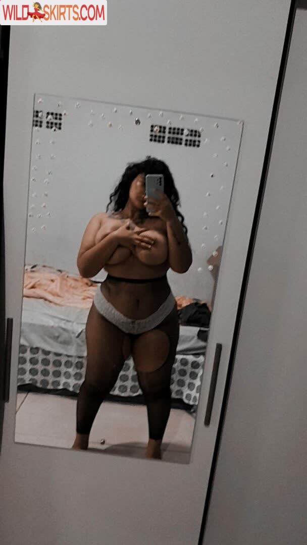 Titiatsunade00 nude leaked photo #3