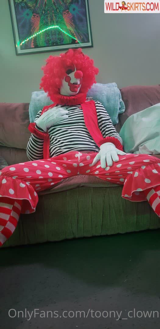 Toony_clown nude leaked photo #44