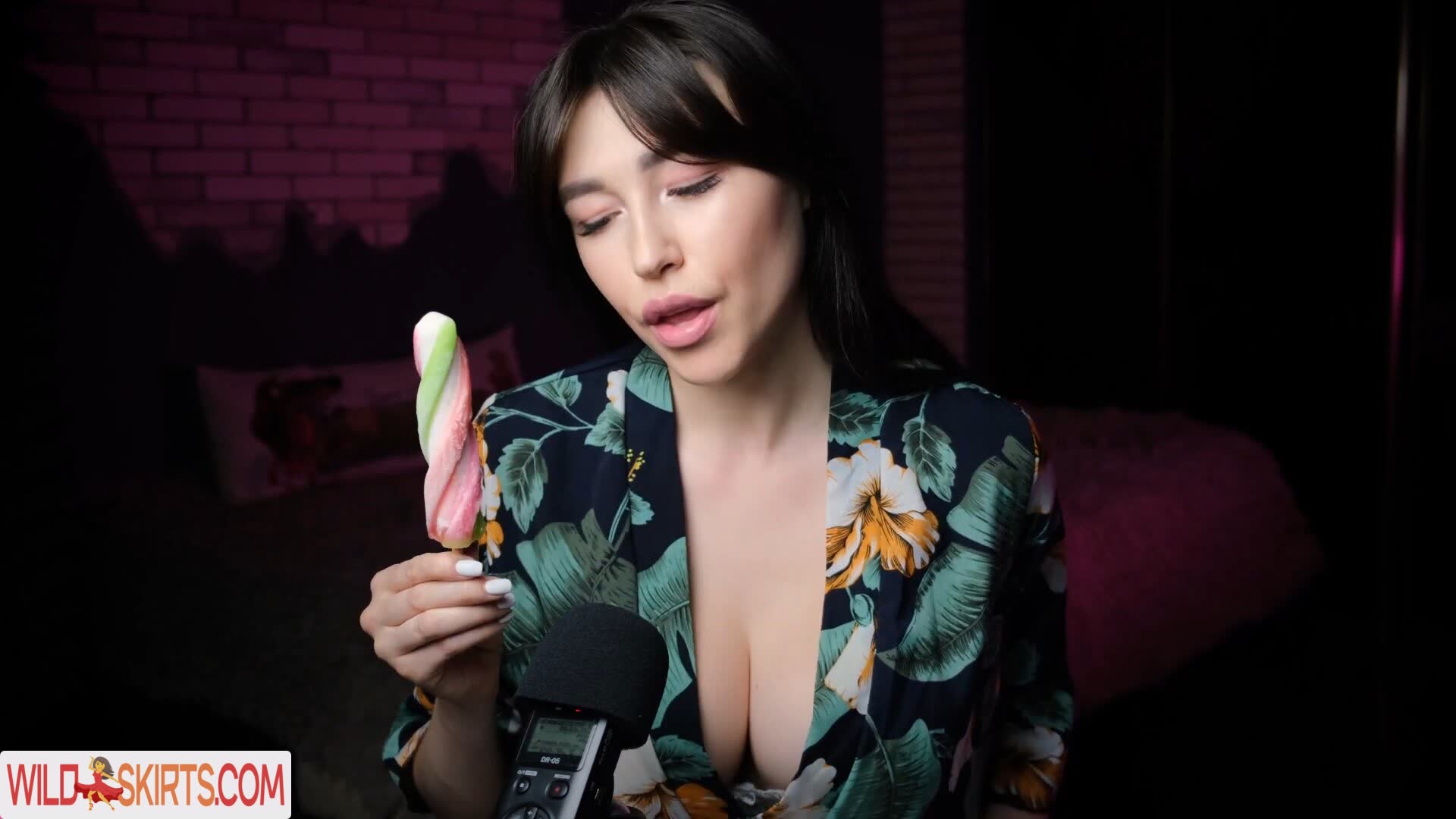 Top Baby ASMR nude leaked photo #324