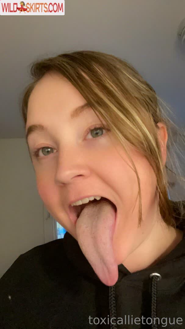 Toxicallietongue nude leaked photo #79