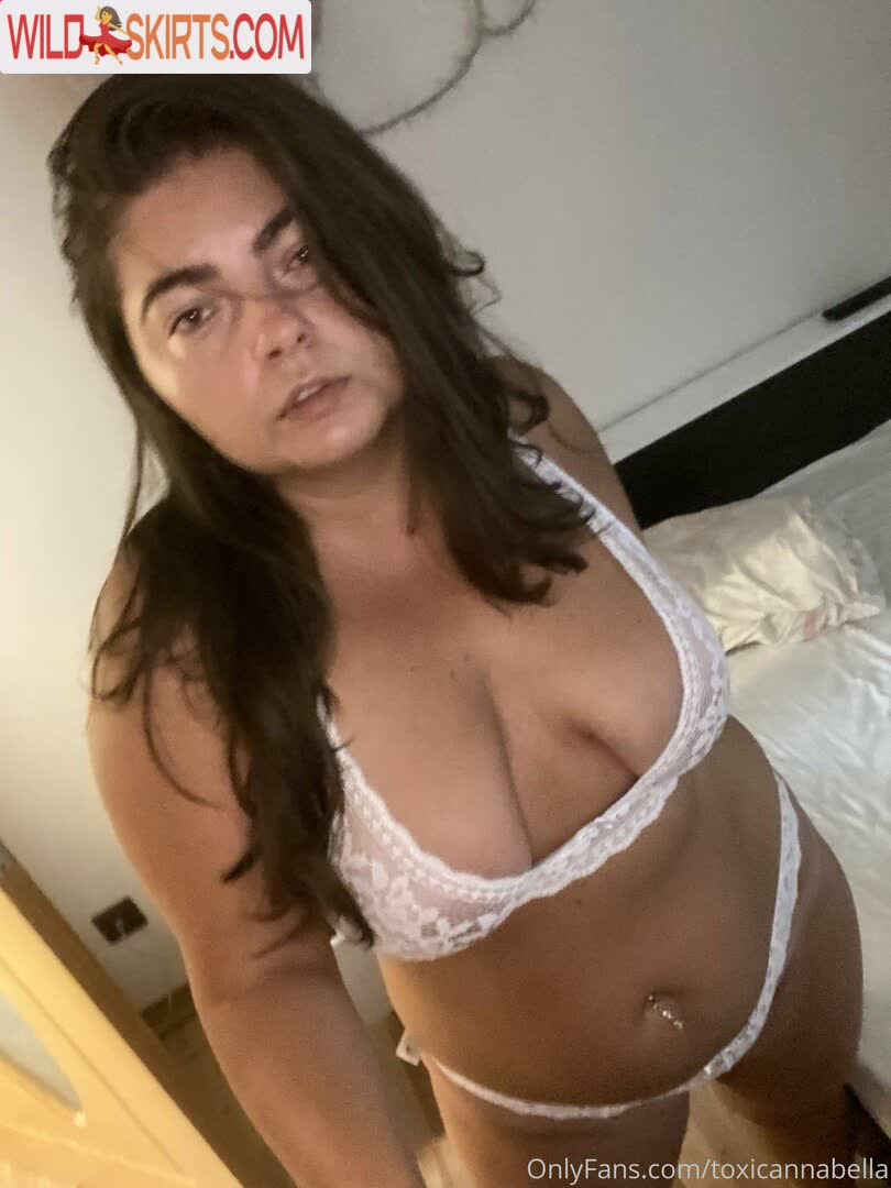 toxicannabella / toxic_anna / toxicannabella nude OnlyFans, Instagram leaked photo #44