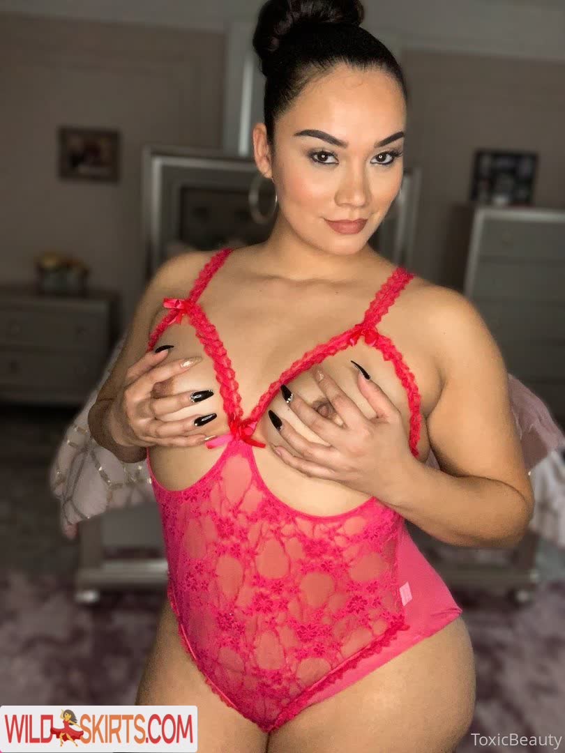 Toxicbeauty / jessicafunes.xo / toxicb3auty / toxicbeauty nude OnlyFans, Instagram leaked photo #3