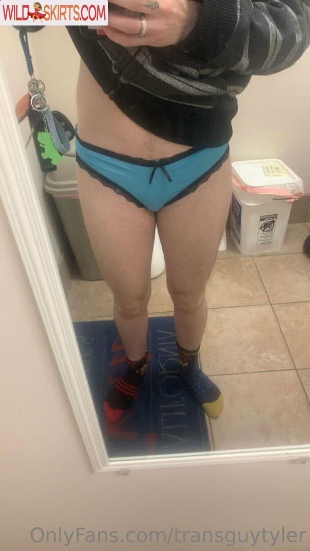 Transguytyler nude leaked photo #18