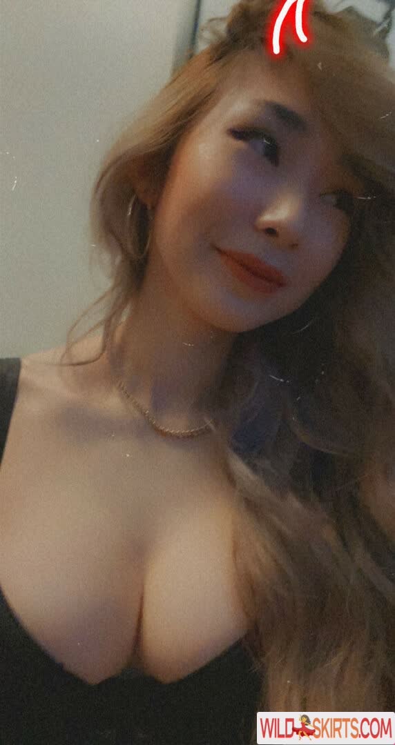 TSM Leena XU / leena_xu nude Instagram leaked photo