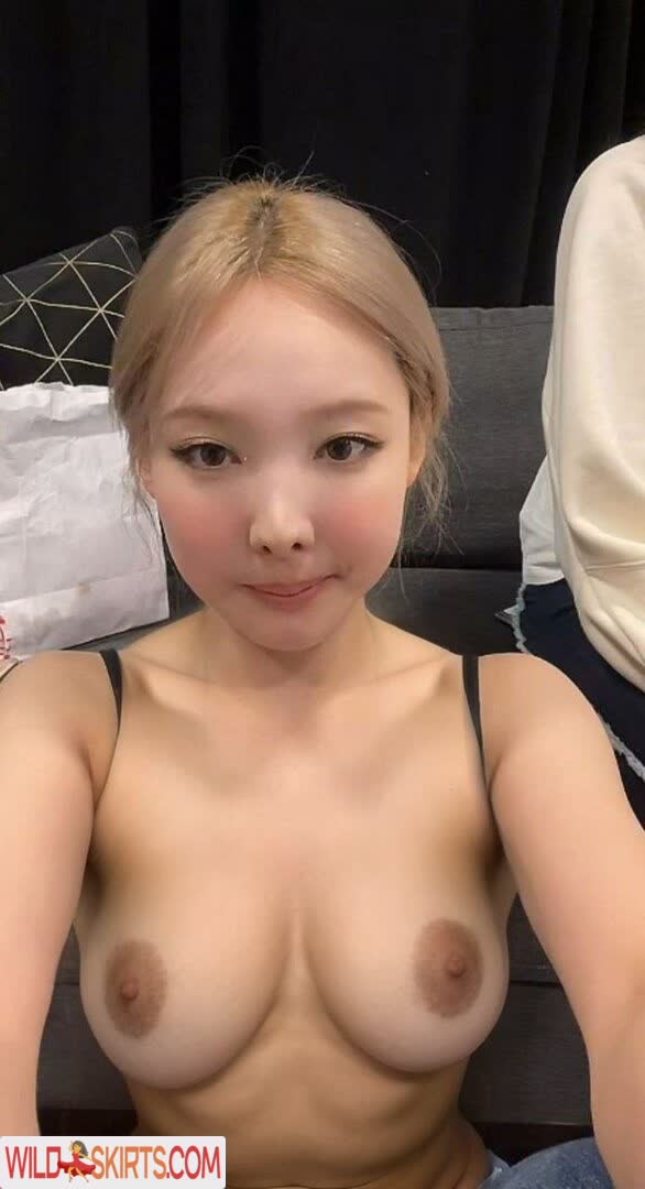 Twice Kpop nude leaked photo #95