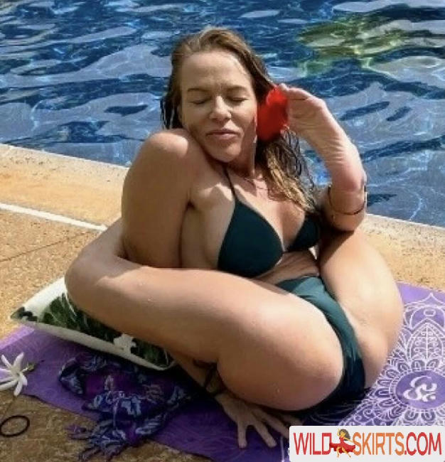 u39078999 / penelopeyogagoddess2 / u39078999 nude OnlyFans, Instagram leaked photo #1