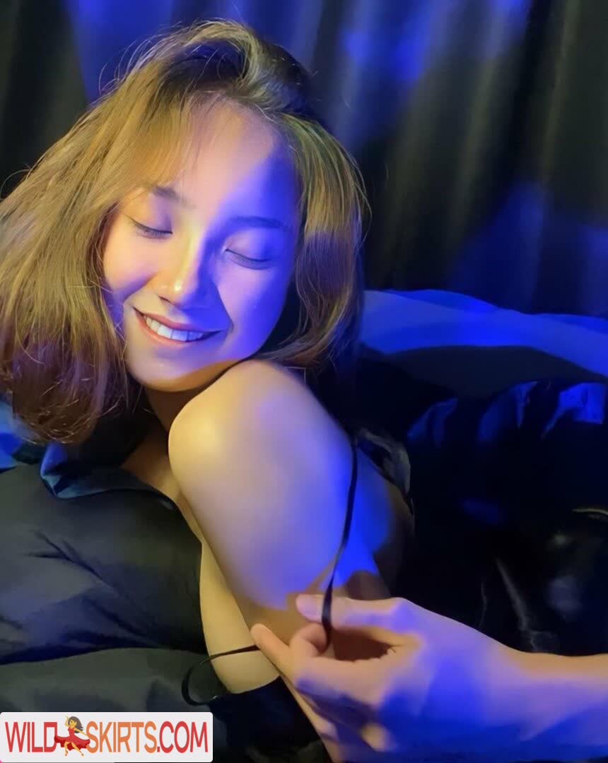 Unijung nude leaked photo #2