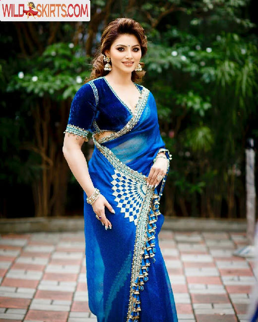 Urvashi Rautela / Urvashi Rautela / urvashirautela nude OnlyFans, Instagram leaked photo #21