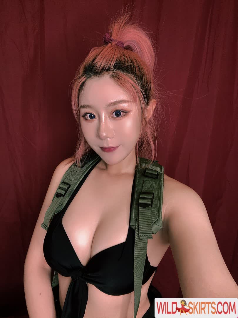 Uying ASMR / UyingASMR nude Patreon, Instagram leaked photo #5