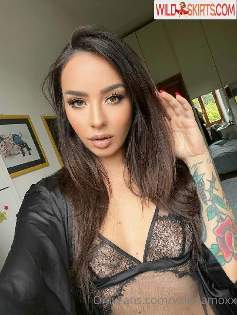 valeriamoxx / valeriamoxx / vandoll_sg nude OnlyFans, Instagram leaked photo #635