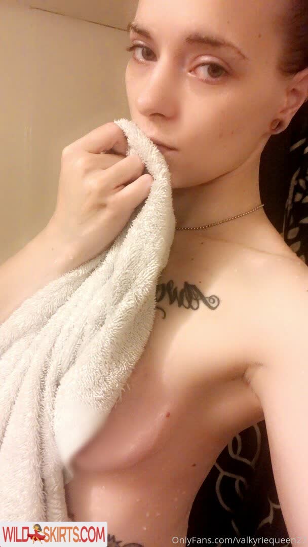 Valkyriequeen27 nude leaked photo #13