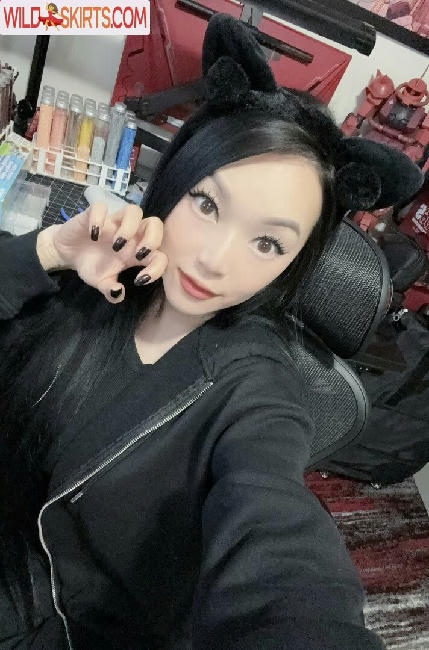 Vampybitme / Linda Le / VampyBitme nude Instagram leaked photo #33