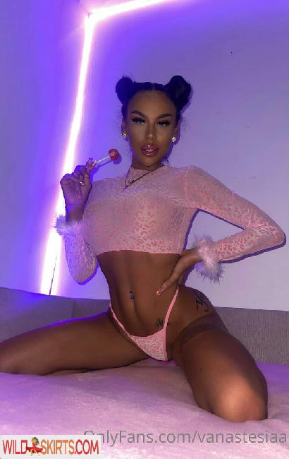 vanastesiaa / vanastesiaa / vanessabadics nude OnlyFans, Instagram leaked photo #3