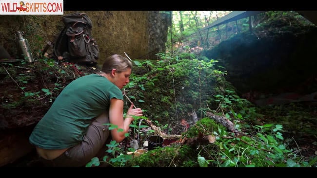 Vanessa Blank / Wild Woman Bushcraft / thebarbieblank / vanessablank_adventure nude OnlyFans, Instagram leaked photo #7