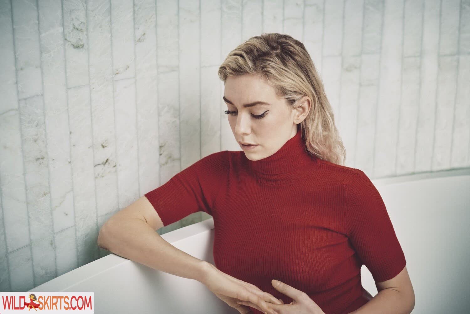 Vanessa Kirby nude leaked photo #7