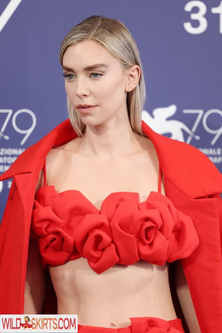 Vanessa Kirby nude leaked photo #32