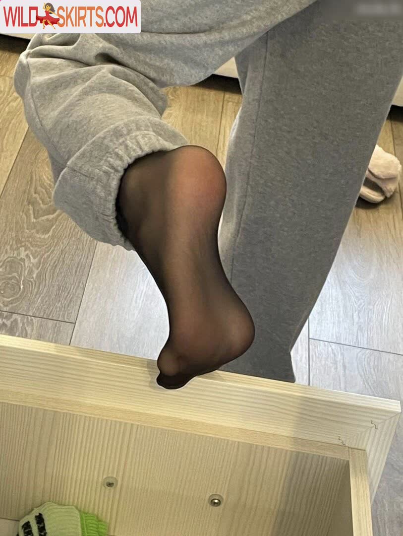 Vellari_feet nude leaked photo #81