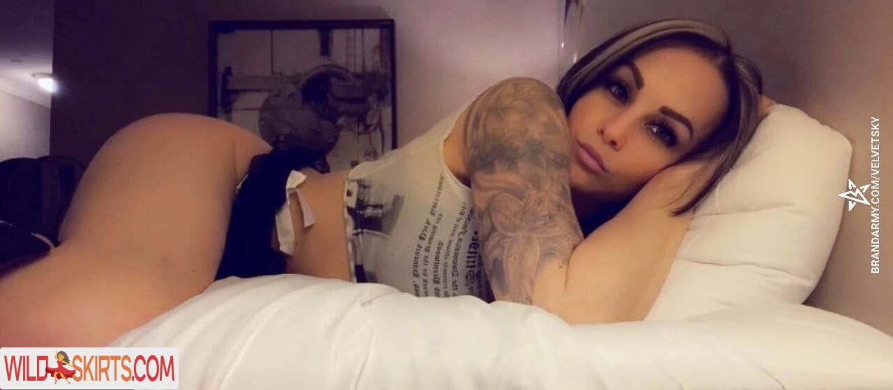 Velvet Sky / skyisvelvet nude Instagram leaked photo