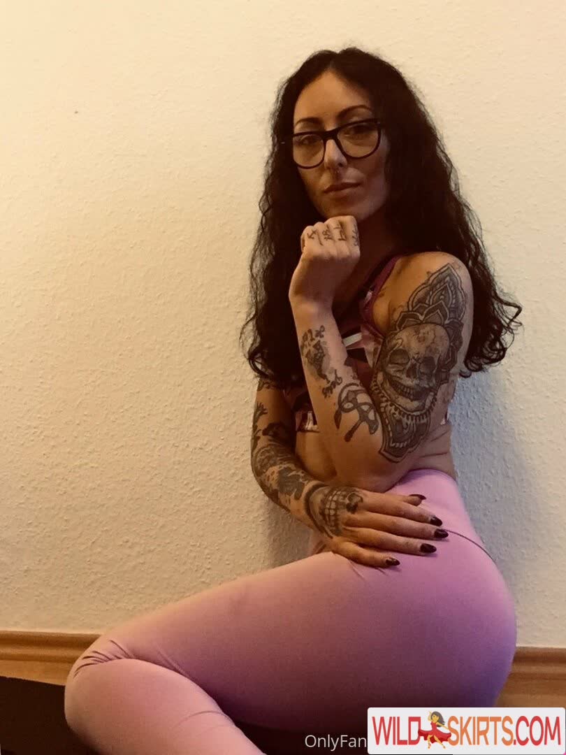 Venusinscorpio666 / venusinscorpio666 / yourcuteelena nude OnlyFans, Instagram leaked photo