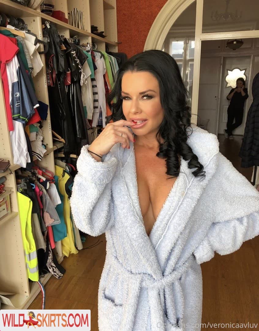 Veronica Avluv / _veronicaavluv / veronicaavluv nude OnlyFans, Instagram leaked photo #5