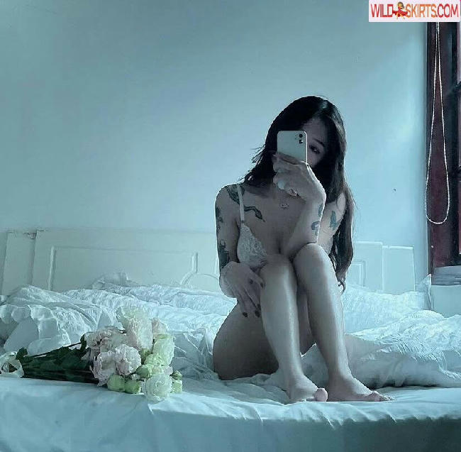 Veronica Lucifer / Khúc Thị Hương / akashi.yumi.3 / madamelucy / veronica_lucifer_ nude OnlyFans, Instagram leaked photo #3