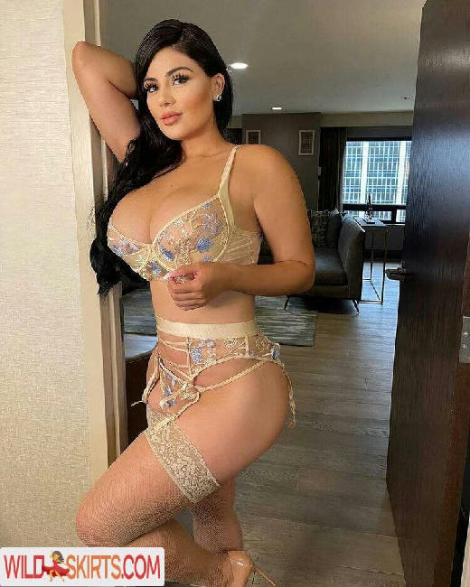 Vianey Frias / vianeyfrias / vianeyfrias111 nude OnlyFans, Instagram leaked photo #37