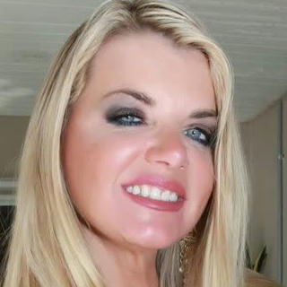 Vicky Vette avatar