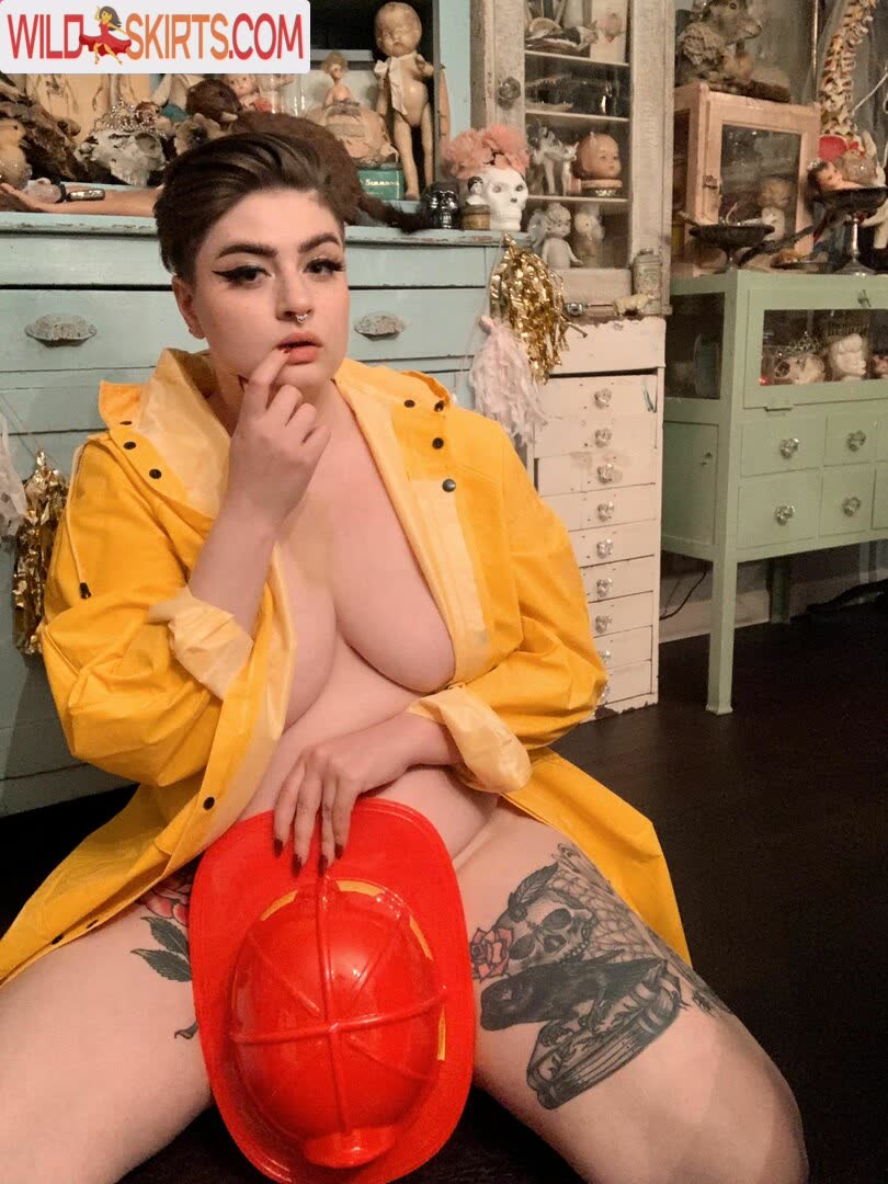 Vintage_vogue / Grimyandgolden / Rosieposiepie / vintage_vogue nude OnlyFans, Instagram leaked photo #6