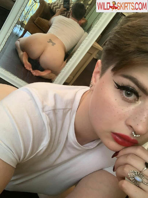 Vintage_vogue / Grimyandgolden / Rosieposiepie / vintage_vogue nude OnlyFans, Instagram leaked photo #7