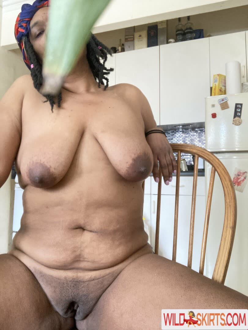 Violetdelux nude leaked photo #2