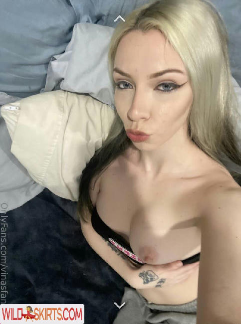 vivisvvs / mistressvina1 / thevictoriarosee / vinasfantasy / vivisvvs nude OnlyFans, Instagram leaked photo #4