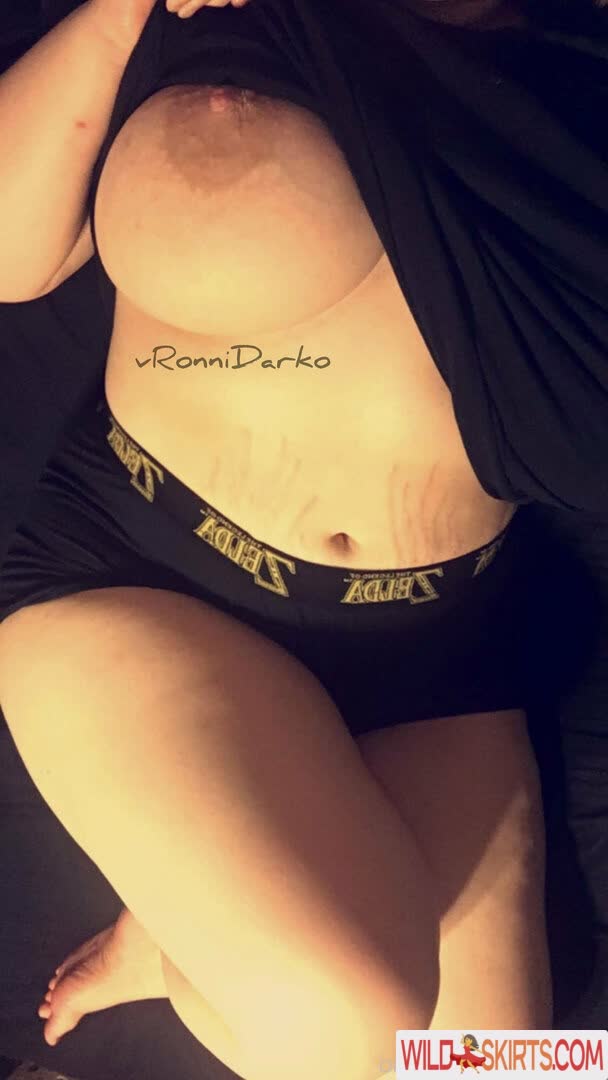 vronnidarko / artofbeingfemale / vronnidarko nude OnlyFans, Instagram leaked photo #7