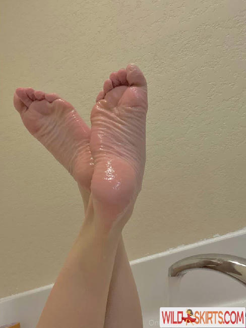 WaifuFeetMilk / OGTwinkleToes / WaifuFeetMilk / godsavethesouls nude OnlyFans, Instagram leaked photo #28