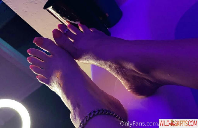 waifufeetmilkpaid nude OnlyFans leaked photo #4