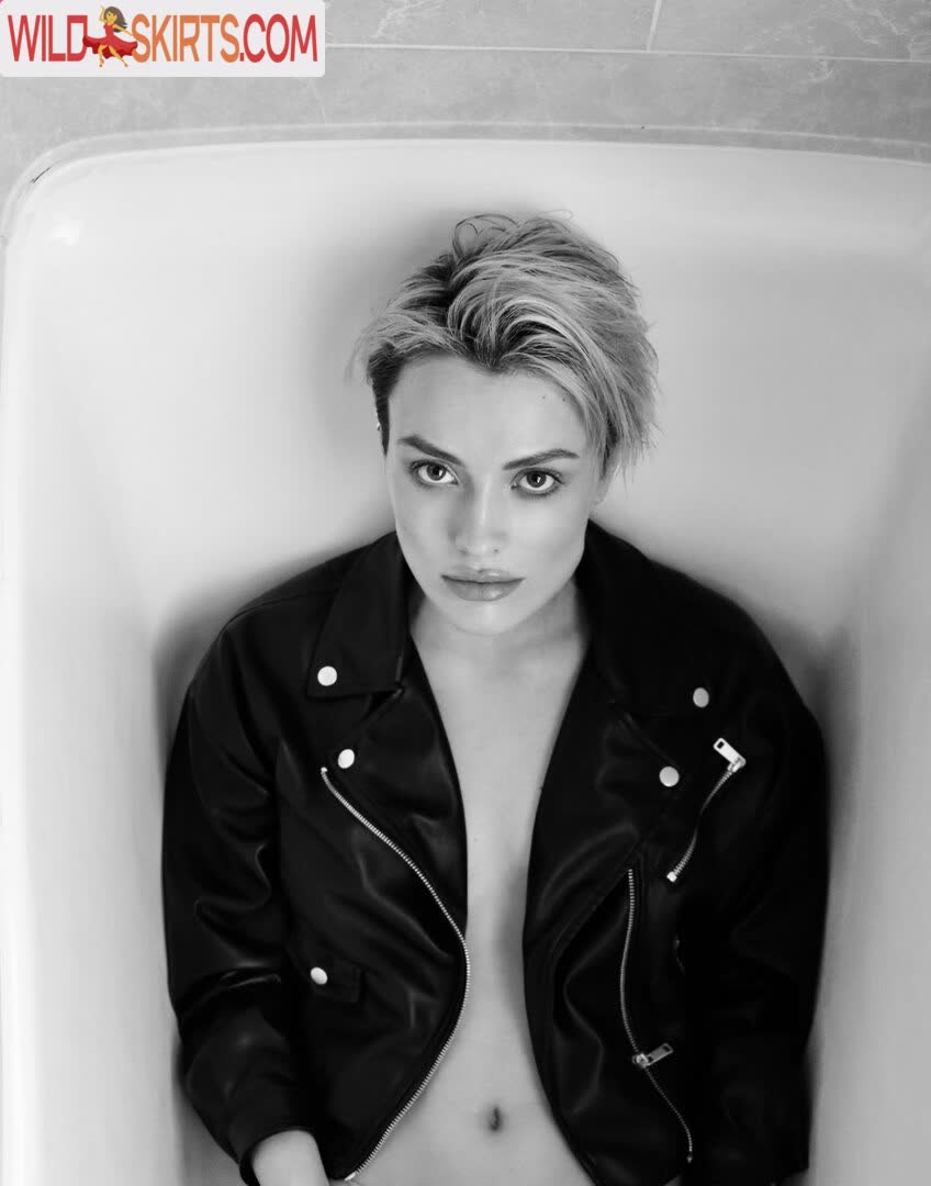 Wallis Day nude leaked photo #306