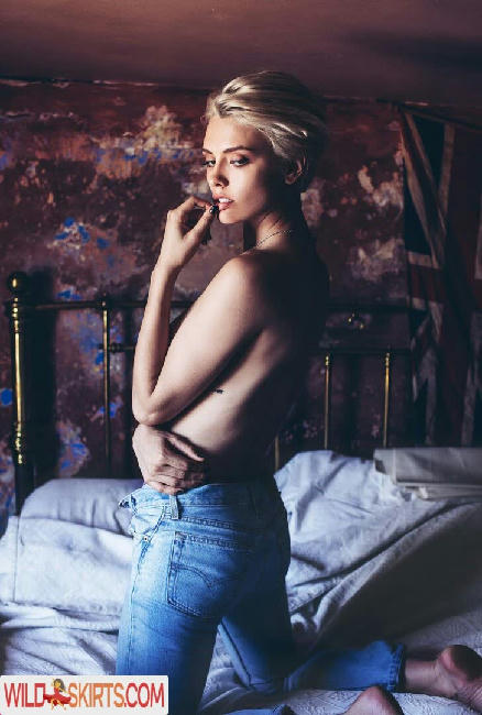 Wallis Day / wallisday nude Instagram leaked photo #213