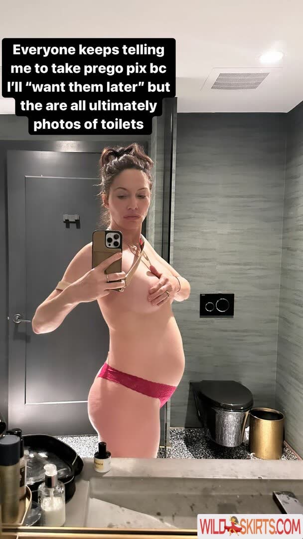 Whitney Cummings / whitneycummings nude Instagram leaked photo