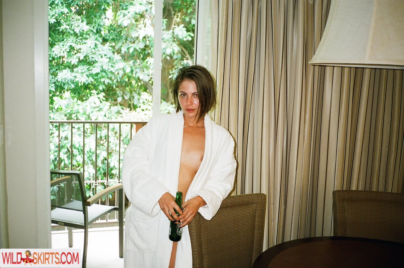 Willa Holland nude leaked photo #30