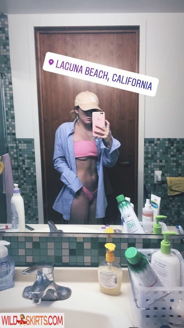 Willow Shields / willowshields nude Instagram leaked photo #17