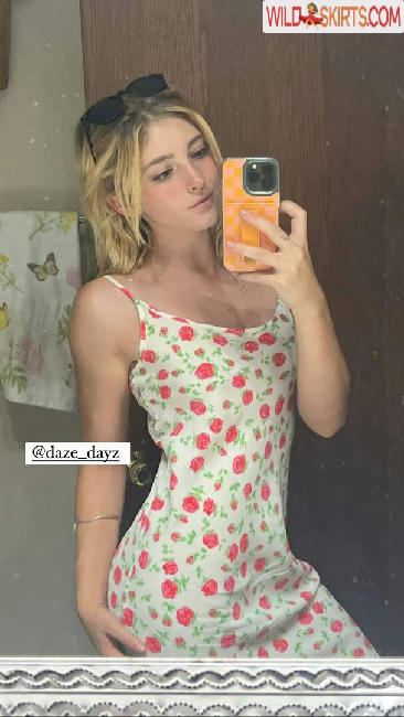 Willow Shields / willowshields nude Instagram leaked photo #369