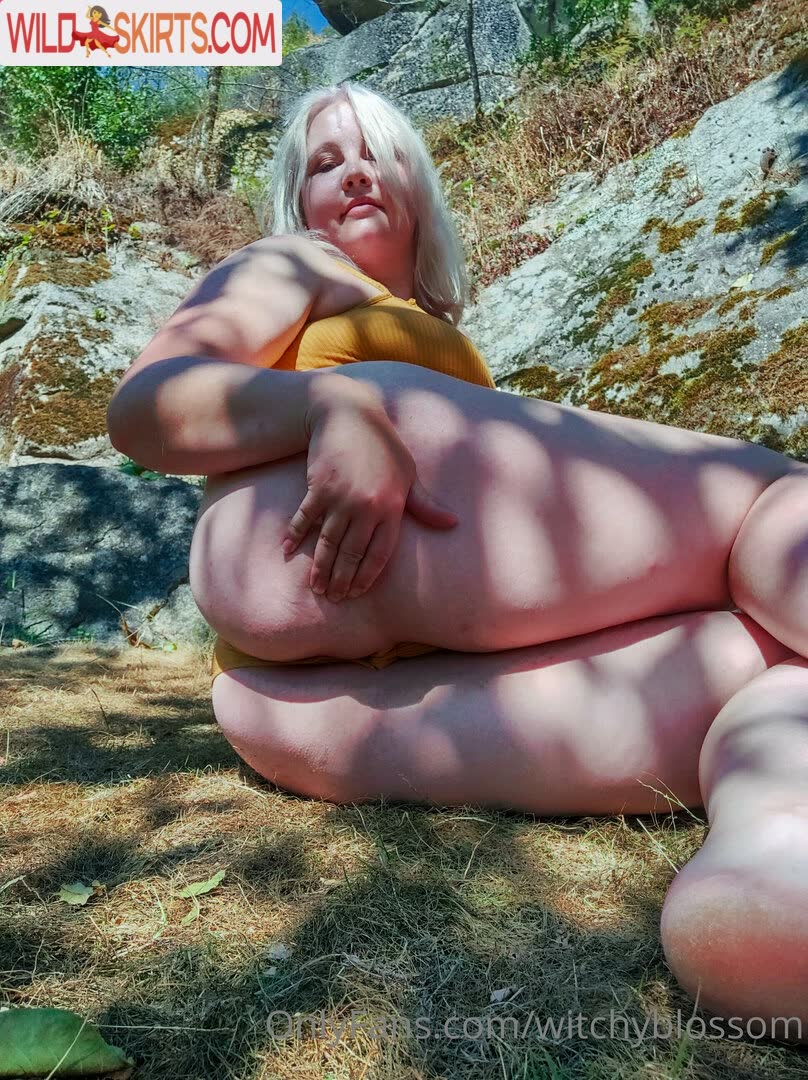 Witchyblossom nude leaked photo #50