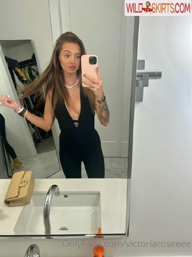 Woah Vicky / imwoahvicky / victoriaroseeee nude OnlyFans, Instagram leaked photo #38