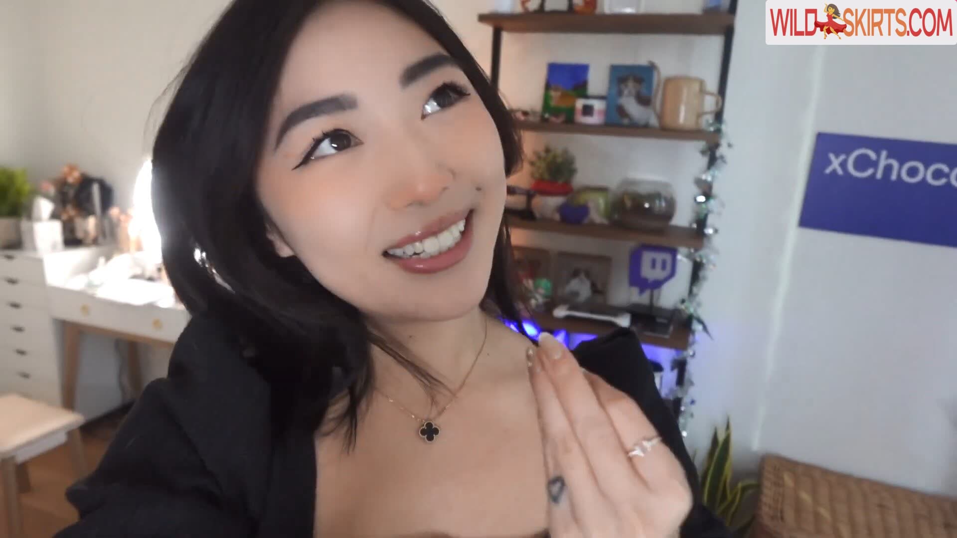 XChocobars nude leaked photo #83