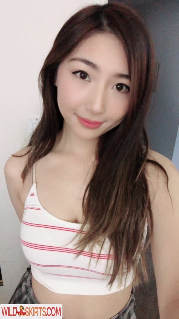 XChocobars nude leaked photo #48