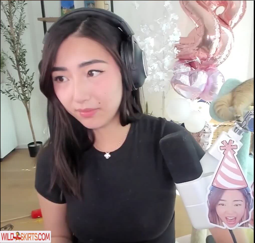 XChocobars nude leaked photo #245