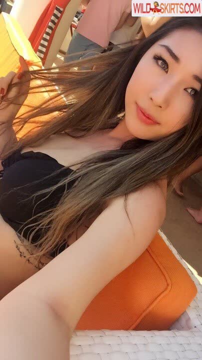 XChocobars nude leaked photo #60