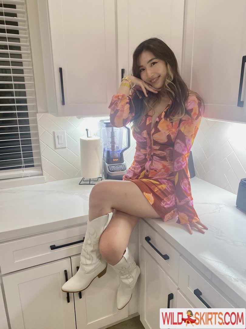 XChocobars nude leaked photo #63