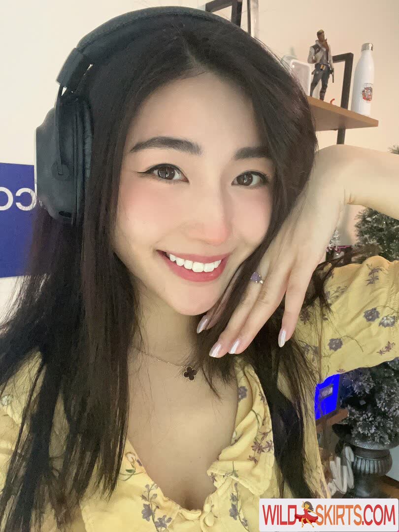 XChocobars nude leaked photo #211